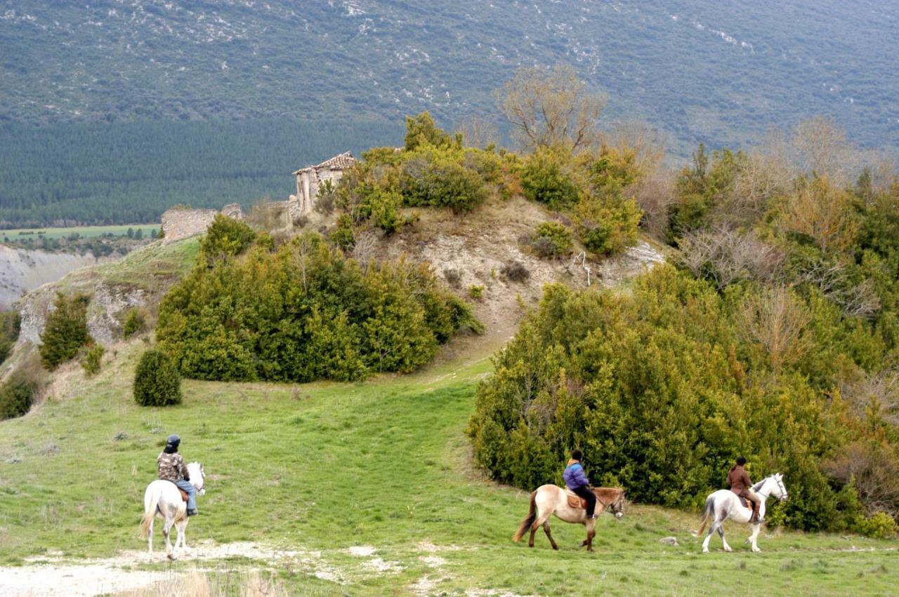 Apartamento Pilare, A Las Puertas Del Pirineo Navarro ลุมบิแยร์ ภายนอก รูปภาพ