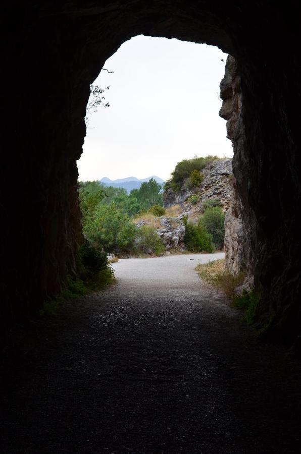 Apartamento Pilare, A Las Puertas Del Pirineo Navarro ลุมบิแยร์ ภายนอก รูปภาพ